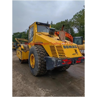 Подержанный дорожный ролик Bomag BW-217D с 30% способностью к отработке в хорошем состоянии