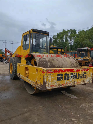 Подержанный дорожный ролик Bomag BW-217D с 30% способностью к отработке в хорошем состоянии