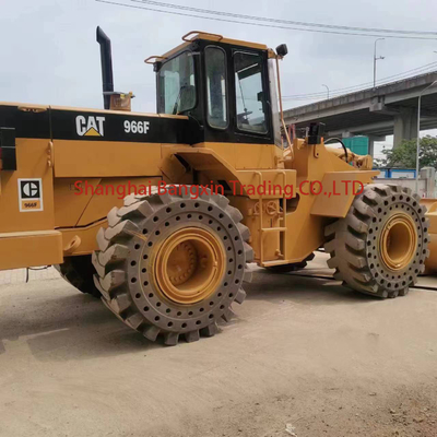 Подержанный колесный погрузчик CAT 966F с низким рабочим временем 0-2000 весом 20000-21000 кг