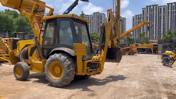 Многофункциональная буровая установка CAT420Fh со всеми функциями в хорошем рабочем состоянии