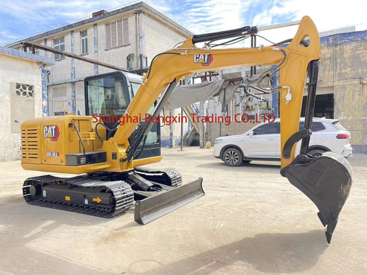 Мини экскаватор CAT 305.5E2 с оригинальным гидравлическим цилиндром в хорошем состоянии
