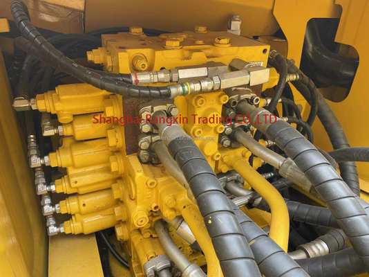 Низкие рабочие часы Подержанный экскаватор Komatsu PC240 с оригинальным гидравлическим клапаном