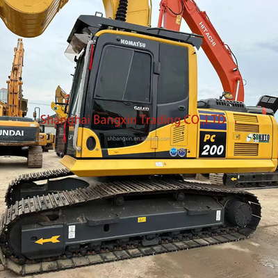 Оригинальный японский эксплуатируемый экскаватор Komatsu PC200 с небольшими рабочими часами и вместимостью 1 м3