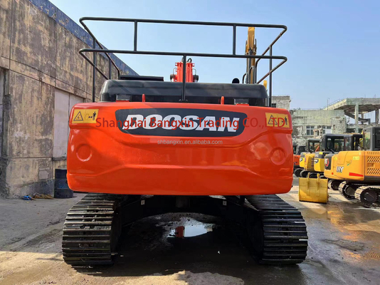 Подержанный экскаватор Doosan DX300LC-9C с передовыми технологиями и мощной производительностью