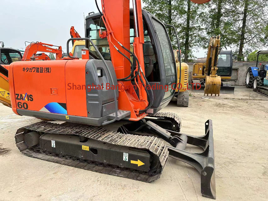 Подержанный Hitachi ZX60 мини экскаватор с сильной мощностью и гидравлической стабильностью