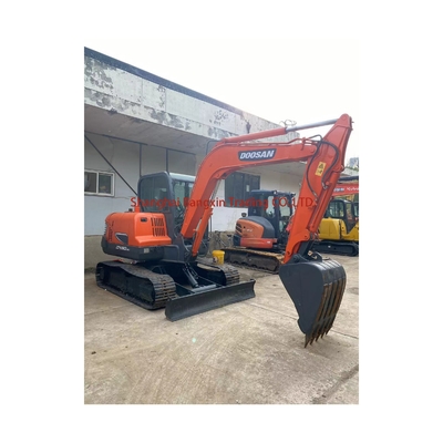 Экскаватор Doosan DX60 со всеми функциями в хорошем состоянии