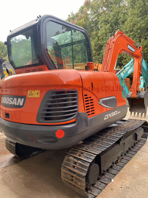 Экскаватор Doosan DX60 со всеми функциями в хорошем состоянии