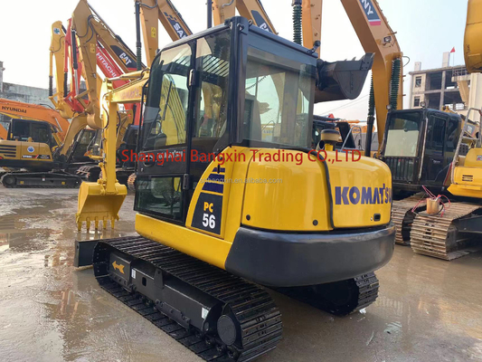 В хорошем состоянии использованный экскаватор Komatsu PC56 все функции нормальные 7 дней доставка