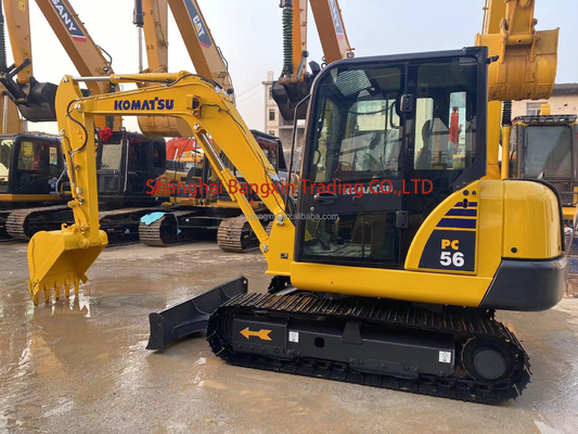 В хорошем состоянии использованный экскаватор Komatsu PC56 все функции нормальные 7 дней доставка