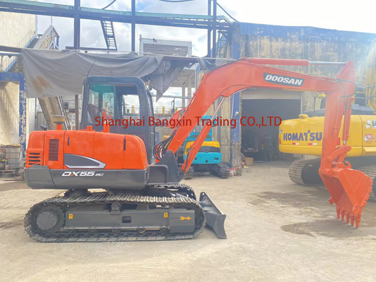 Подержанный экскаватор Doosan DH55 с высокой мощностью и высокой гидравлической эффективностью