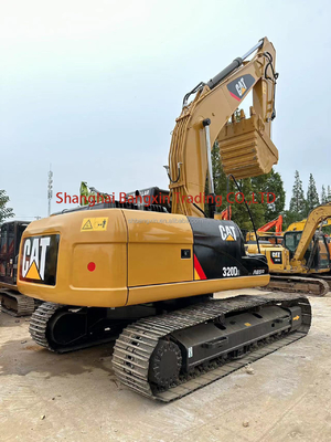 Подержанный экскаватор Cat 320D2 с отличными рабочими характеристиками и оригинальным гидравлическим насосом