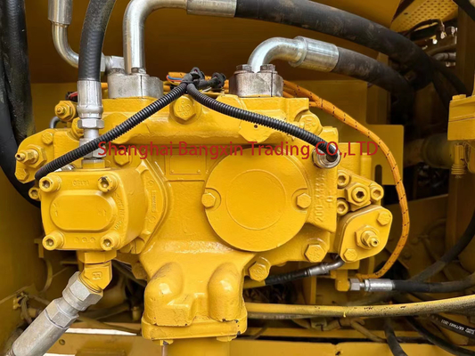 Использованный экскаватор CAT 320 с превосходными рабочими характеристиками и емкостью в 1,0 м3